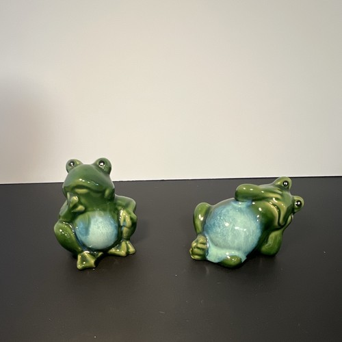 Frog figurine - frog,