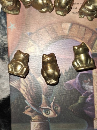 1xvintage inch brass frog - brass,